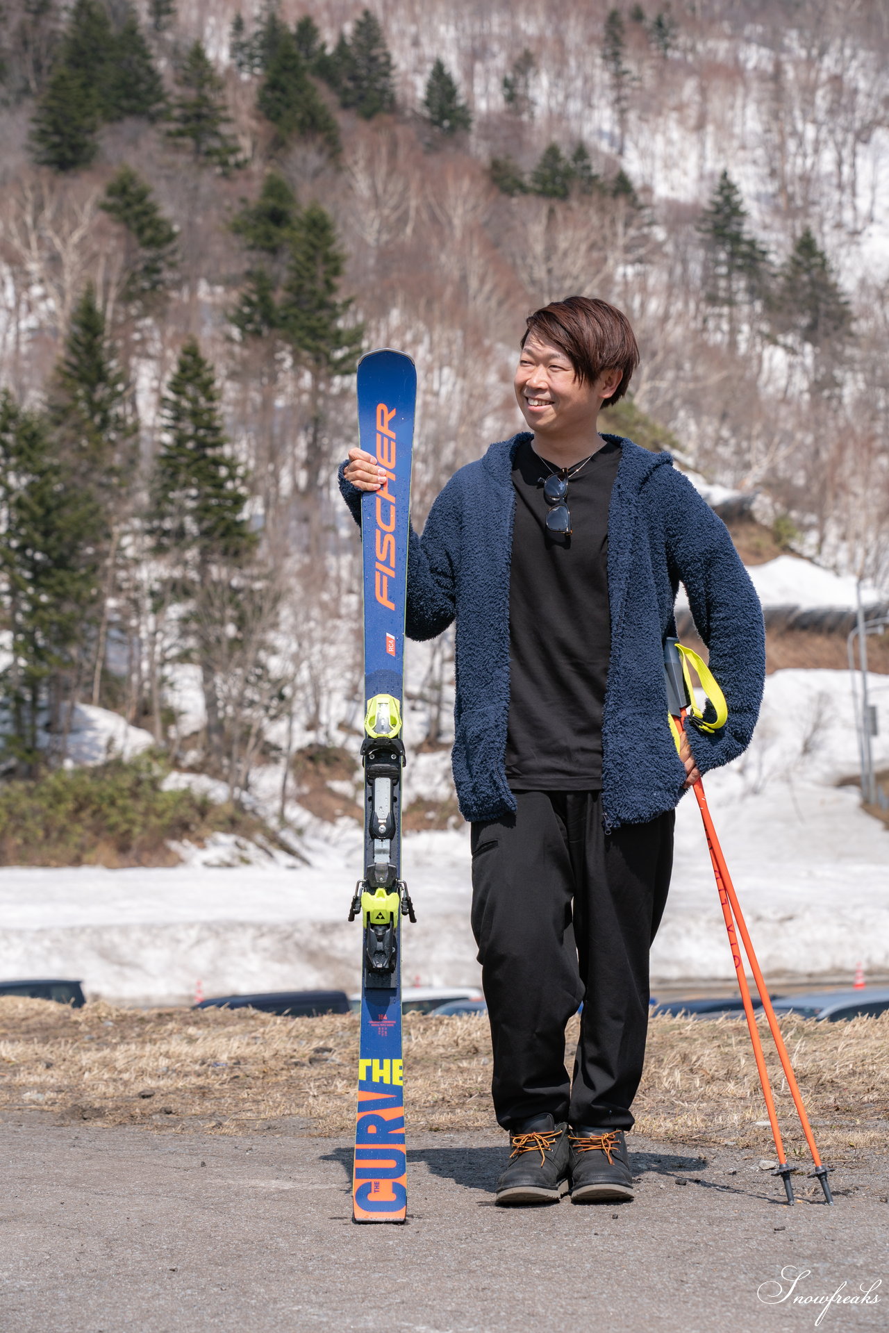 プロスキーヤー・吉田勝大さんが今季初登場！スプリングシーズン真っ盛り、現在も全面滑走可能な札幌国際スキー場を疾走します(*^^)v